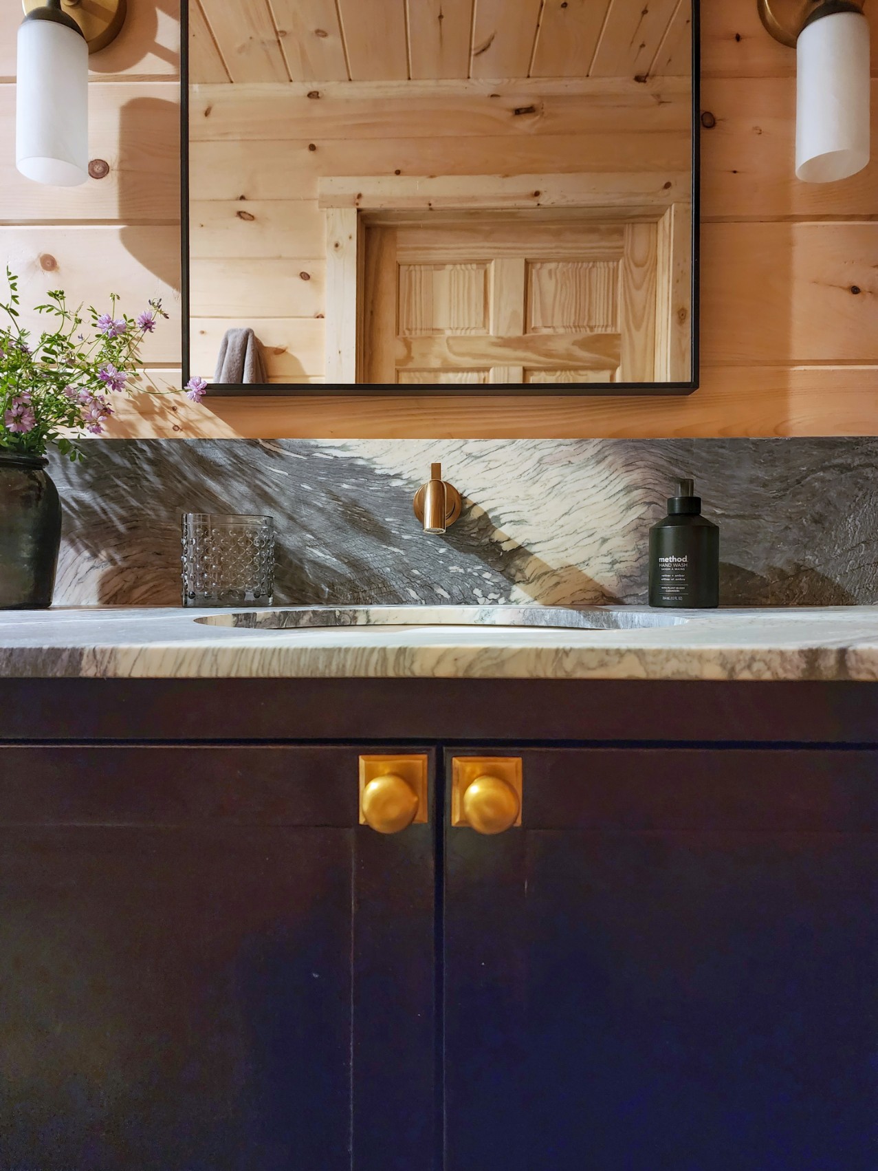 Mill Creek and Company Deluxe Bathroom 05 Mill Creek and Company Deluxe Bathroom